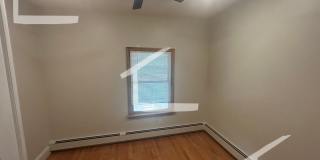 Charming 3.5 Bedroom-No Broker Fee Gallery 10