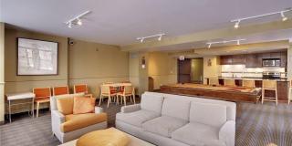 401 S 1st Street Gallery 36