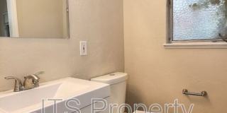 6565 S. Land Park Drive Gallery 47