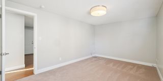 Pearl Gallery 4