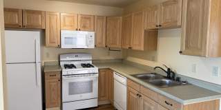 1721 Girard Boulevard Southeast - C Gallery 6