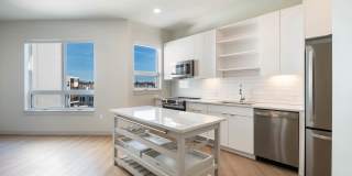 The Basin Gallery 17