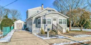 137 W Johnson Ave Gallery 4