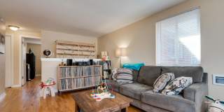 Roomy Sunnyside Duplex with Finished Basement in a Prime Location Gallery 7