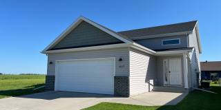 4 Bed 2 Bath Single Family Home Gallery 1