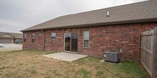 Charming 2 bedroom! Gallery 18