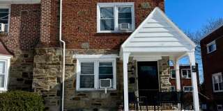 Stunning 3-Bed Twin Home in Lansdowne! Available May 1st! Gallery 27