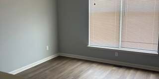 RH - 2512 Gallery 3