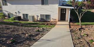114 100 E Gallery 11