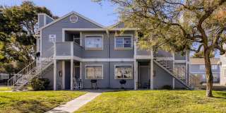 LOVELY 2 bedroom Condo Ready for Immediate Move in!! Gallery 3
