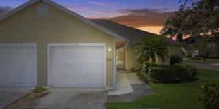 497 7th Street Gallery 1