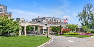 5000 Royal Court Gallery 33