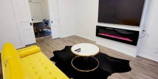837 N Winchester Avenue Gallery 3