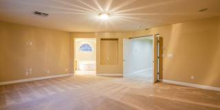 Beautiful 5 bedroom 4.5 bath home with large basement in gated community! Gallery 30