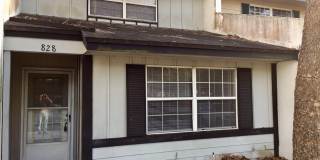 2 Bed 1.5 Bath two story condo. Gallery 1