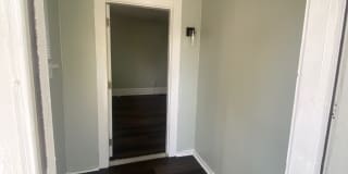 461 Oakwood Ave Gallery 2