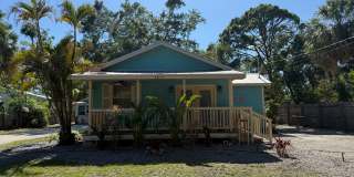 3/2 Cottage Available! No deposit if qualified! Gallery 1