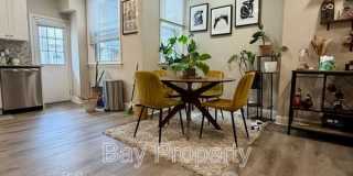 2614 Ingersoll St Gallery 21