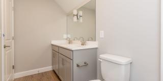 Modern 4 Bedroom Home in Red Bank Gallery 24
