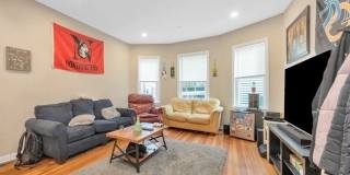 228 Calumet Street Gallery 6