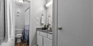 River Oaks Gallery 6