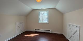 1037 Chipperfield Drive Gallery 27