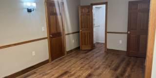 3317 Pearl St Gallery 16