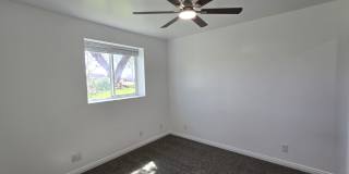 114 100 E Gallery 8