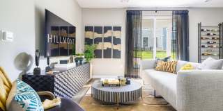 The Hillmont Gallery 34