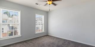 Elegant Townhome in Sought-After Groveton Woods Gallery 21