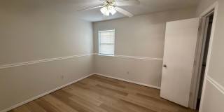 Fab 4 bed 2 bath 2 garage Gallery 9