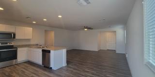 SHORT TERM AVAILABLE at a higher rate 3 bedroom 2 bath Gallery 5