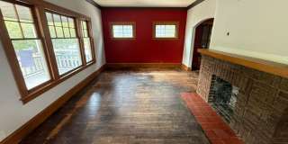 3 BED 1 BATH SINGLE FAMILY HOME! Gallery 1