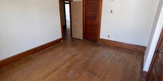 Large Brick 7 bedroom home Gallery 21