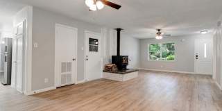 AVAILABLE BEGINNING OF MAY! APPLY ON OUR WEBSITE!! Gallery 3