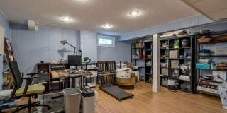 542 Nagle Street Gallery 25