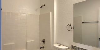 San Lorenzo St- 620 Gallery 16