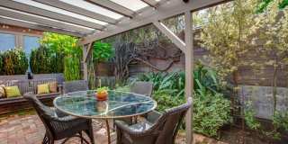 927 1/2 Victoria Ave Gallery 5