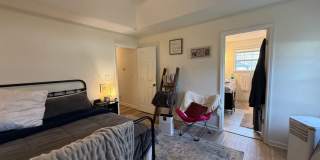 Spacious 4BR Home in Seven Oaks with Garage & Fenced Yard Gallery 27