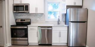 3-Bedroom Single Family Home with Large Yard Gallery 1