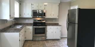 808 Bedford Drive home for rent Gallery 7
