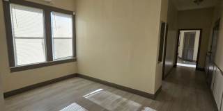 CHARMING AND UPDATED 2 BEDROOM 1 BATH Gallery 21