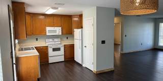 28712 Canal Road Gallery 3