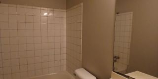 Newly Refreshed 3 bedroom 2 bath Duplex - Open To Section 8 Gallery 11