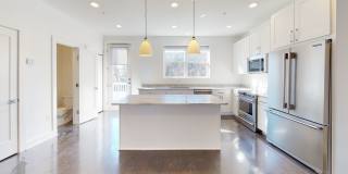 Stunning and Spacious Duplex in Brookland w/ Parking! Gallery 1