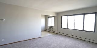 Como Court Gallery 22