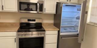 2 Bedroom Condo in Gated ISLAND HOUSE Gallery 1