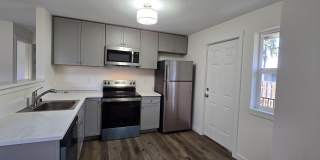 2 Bedroom located minutes from JBLM Gallery 8
