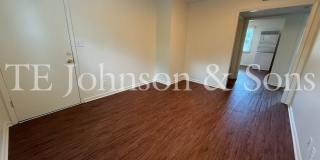 Modern 2 Bedroom Apartment with Water Included on Forsyth St Gallery 17