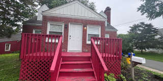 Pennington Rd, Ewing, NJ – 6BR / 2BA. Large single-family home near TCNJ with spacious driveway Gallery 1